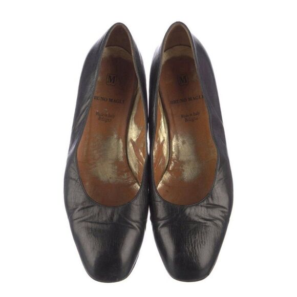 Bruno Magli Authentic Solid Black Vintage Medium Low Heel Pumps 8.5 C - Picture 3 of 7